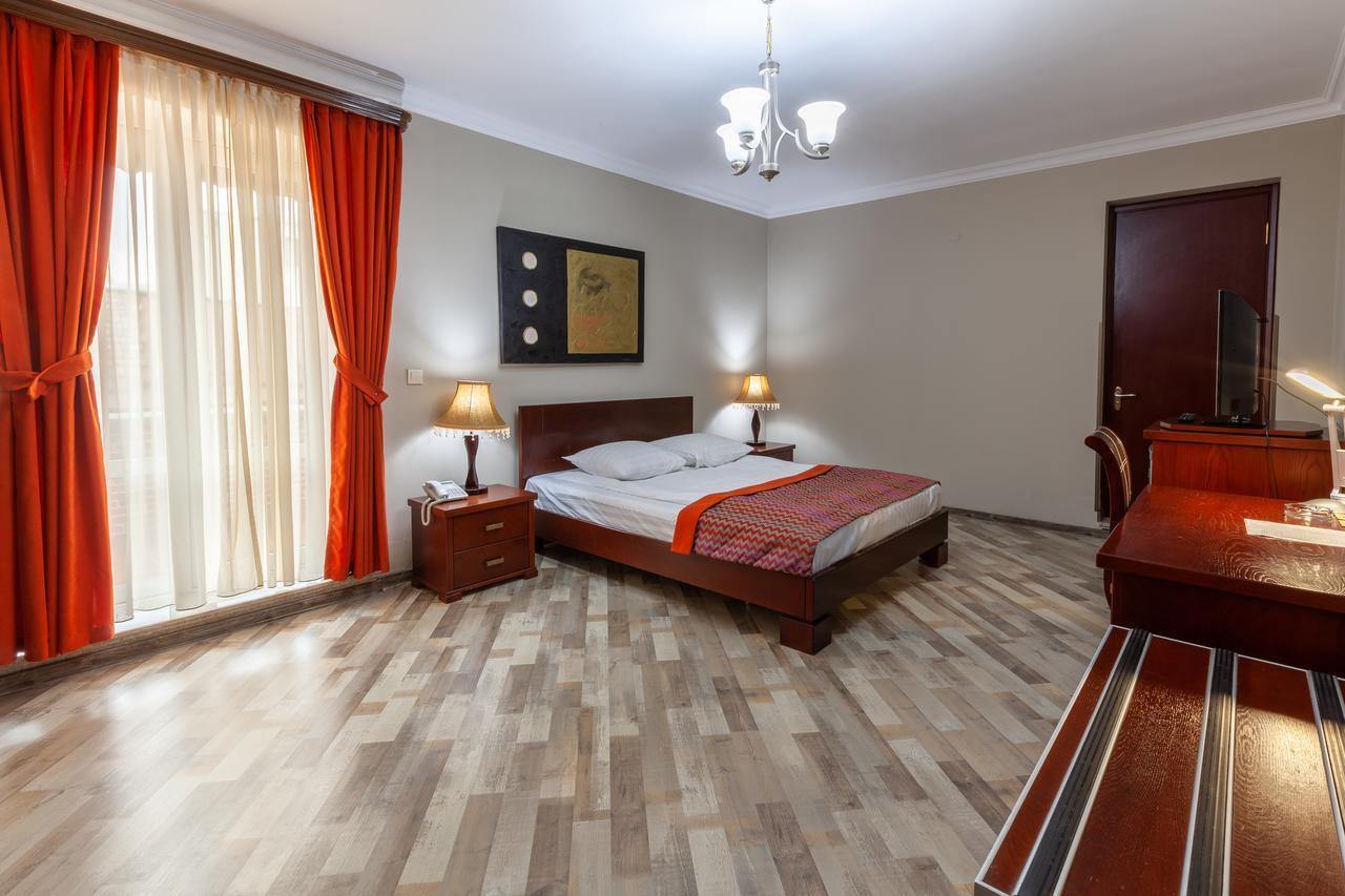 Penthouse Hotel Tbilisi Bagian luar foto
